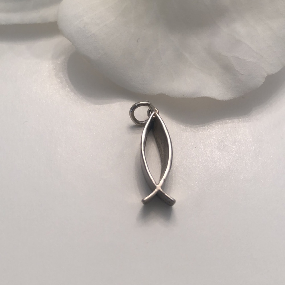 Vintage 925 Sterling Silver Fish Pendant Charm